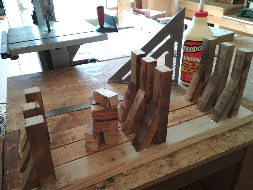 AAE4D463-2723-444A-83C7-2C22A916098E