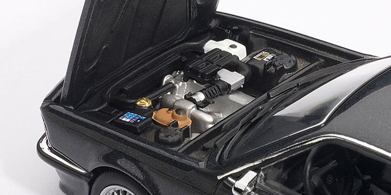 1:43 AUTOart BMW 635CSi
