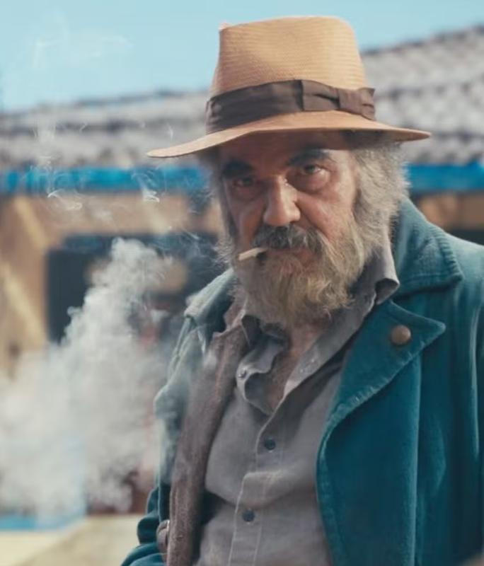 Screenshot 2024-11-08 at 07-31-22 Galã de novelas surge irreconhecível na sequência de 'O Auto da Co