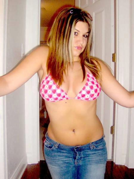 Busty-Amateur-(03)