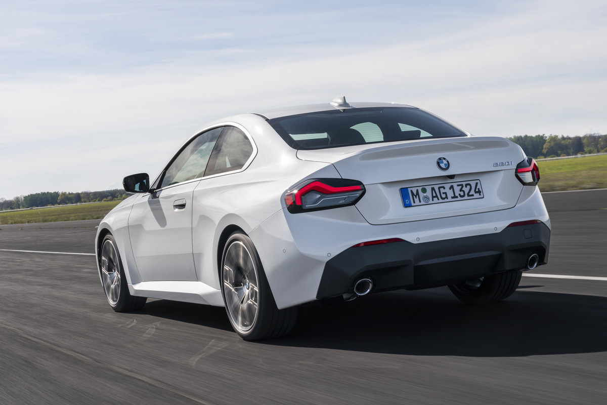 BMW220i(19)
