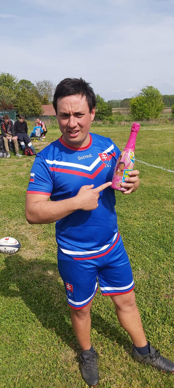 Charlie-pink-bottle-01