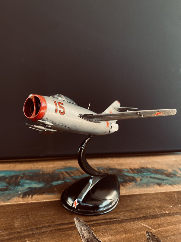 10BCED53-162D-4A72-B46C-ACF3FAC55CEC