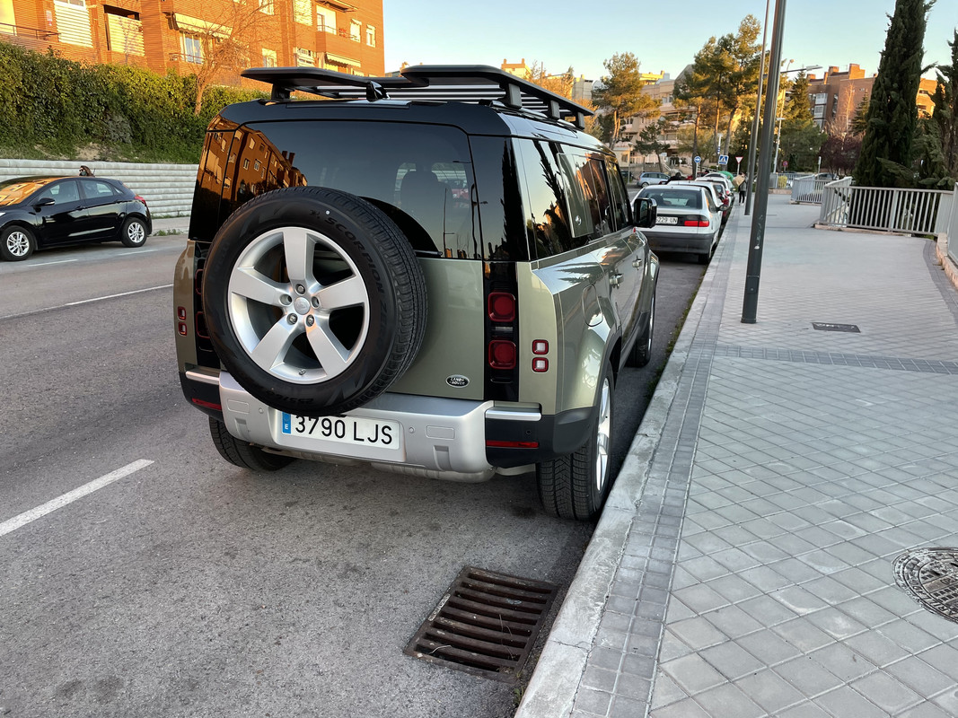 43-CF8-FF0-7272-4755-923-A-C8-D923-F7-C303.jpg