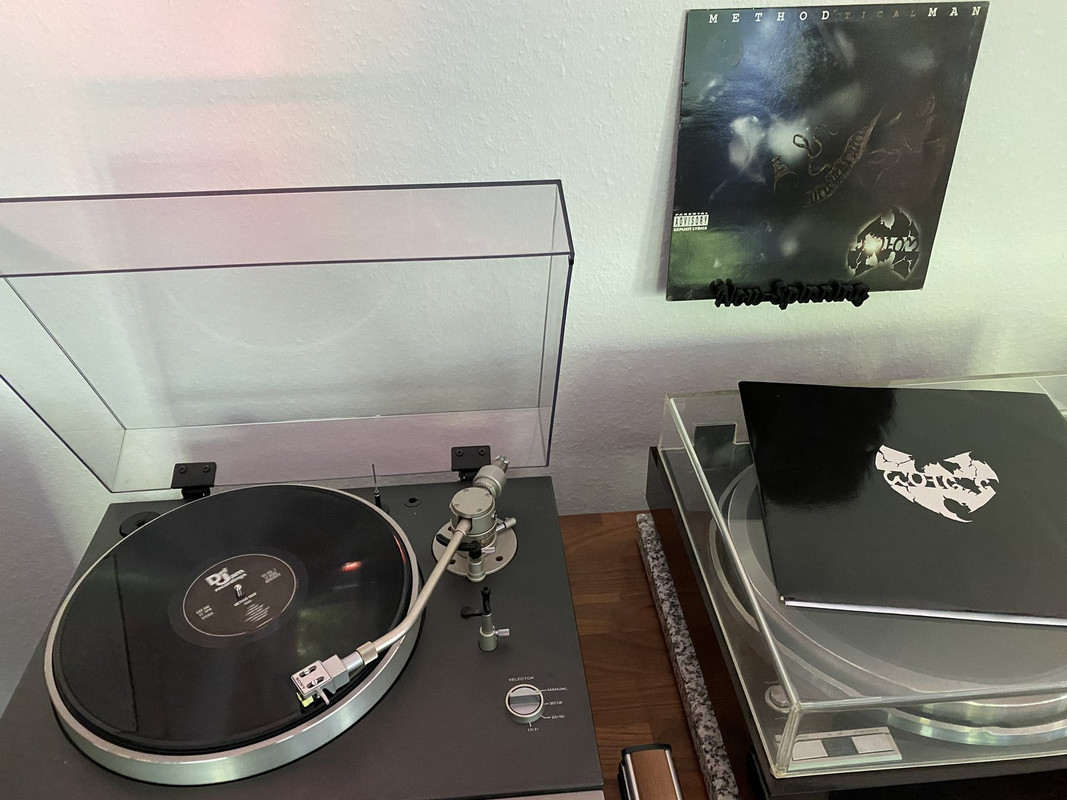 6B4BB984-7395-438D-873E-99379DB7DA92