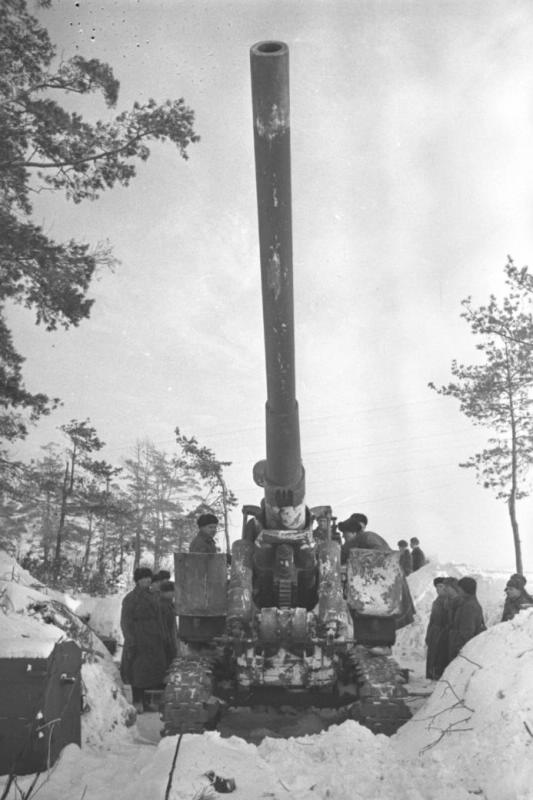 Коптево. Тяжелое орудие полковника И.Шурухина на огневой позиции 23.11.1941г (4)