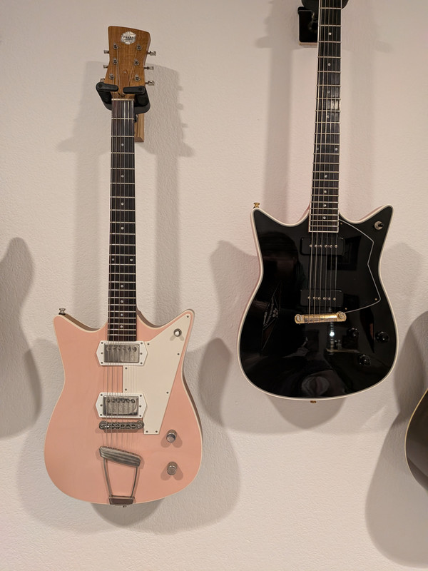 PXL 20251216 022629751