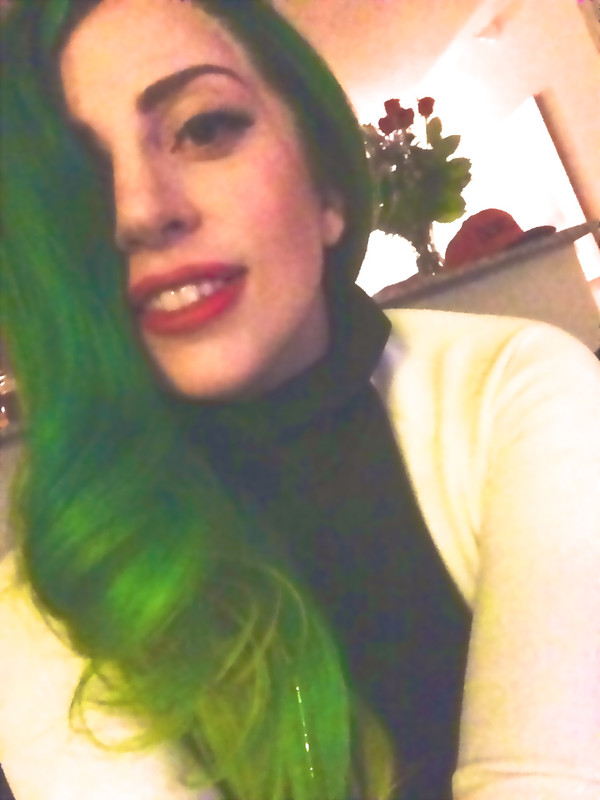 12-10-13-Little-Monsters-com-002.jpg