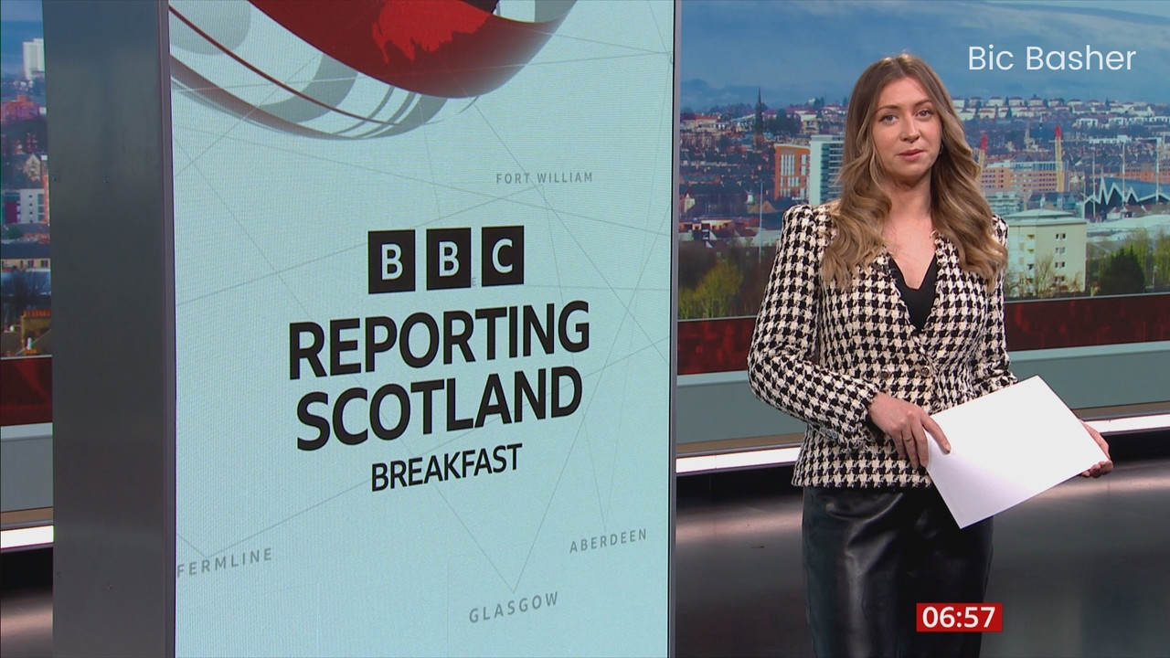 07.04 - 06.50.00 - Breakfast. The BBC's Breakfast programme features ....ts_snapshot_08.02.892