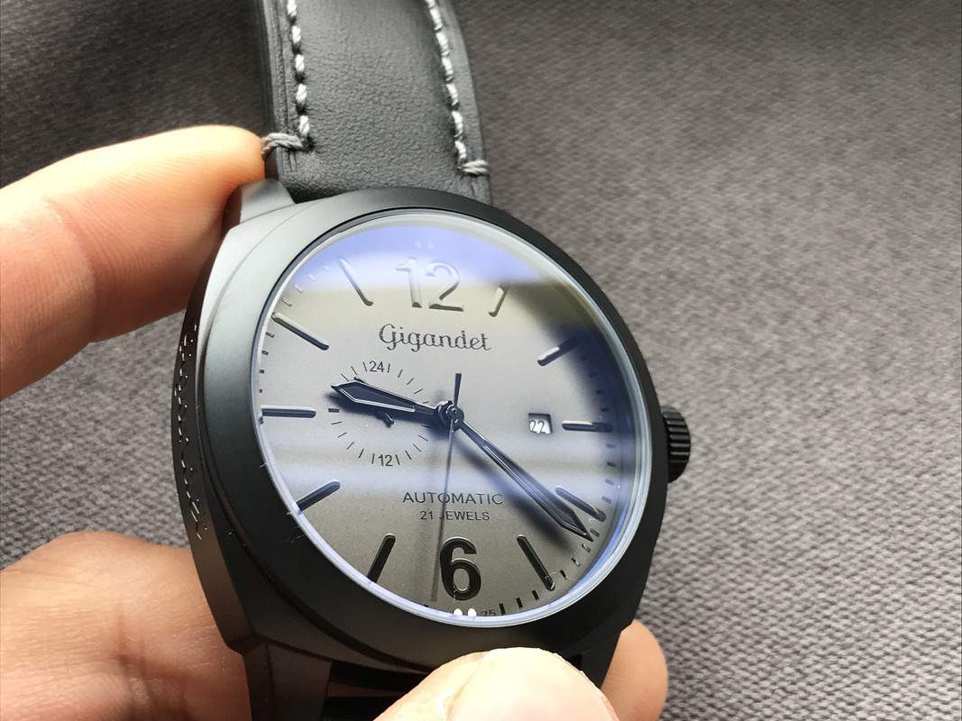 97A163E9-D2C0-4E09-A135-4A69F7FCFB49