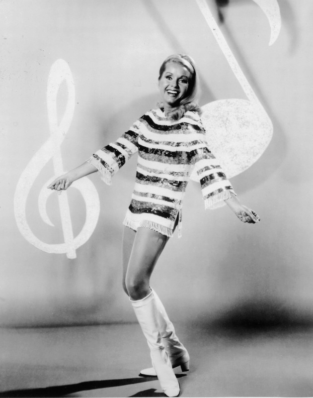 Debbie_Reynolds_b82