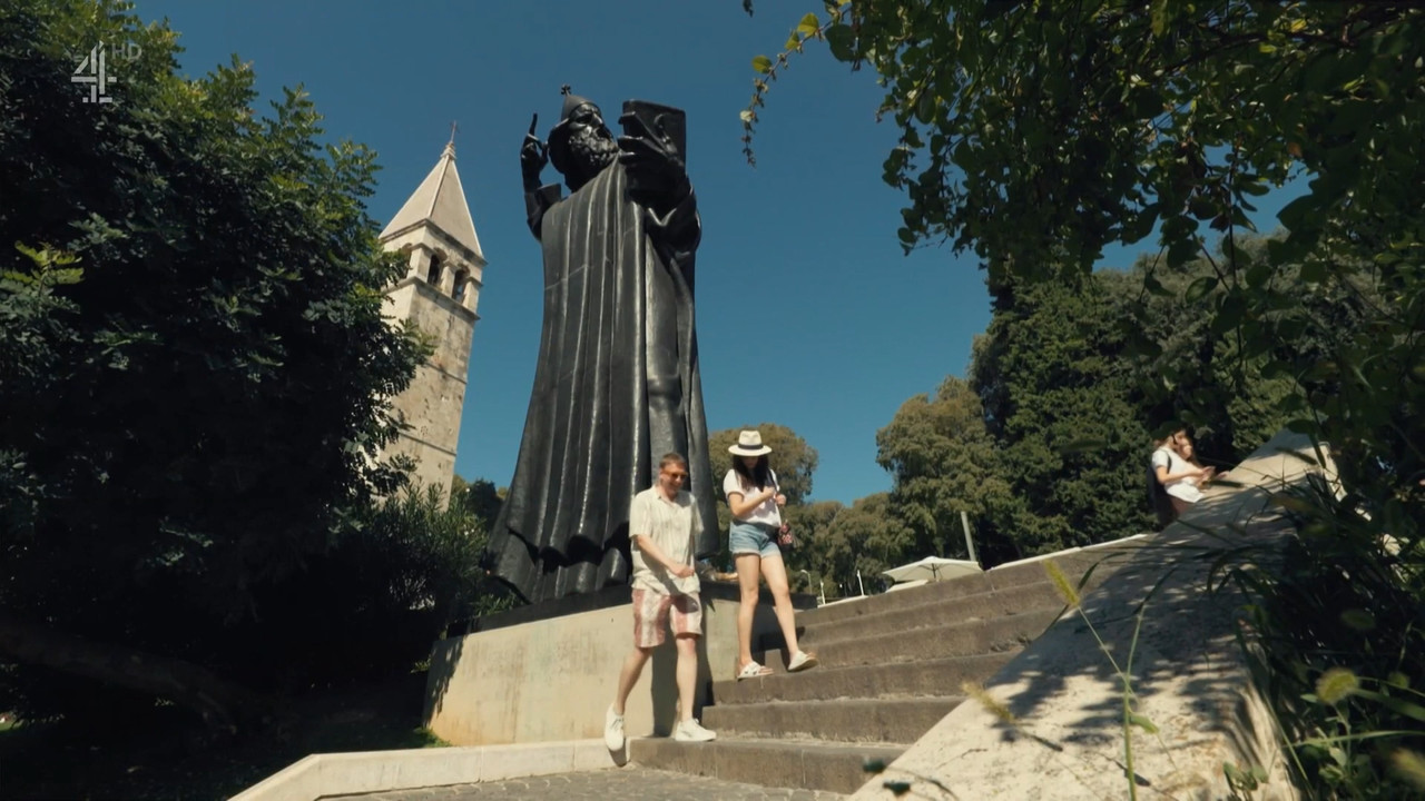 2022-04-11_21_30_Chan4_Travel-Man-48-Hours-In-Split_10x2.mp4_snapshot_17.06.546