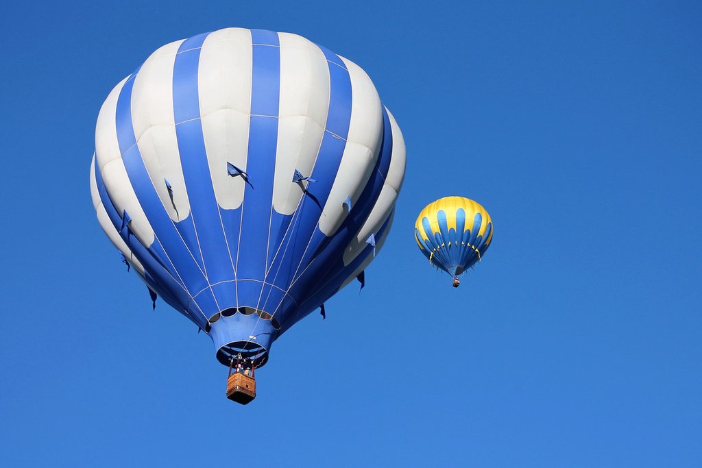 blue-balloon.jpg