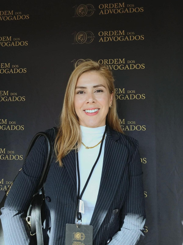 Dra. Silvania Arruda