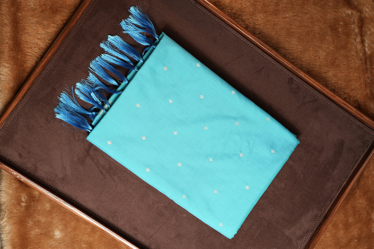 Rokea by RK Premium Handloom