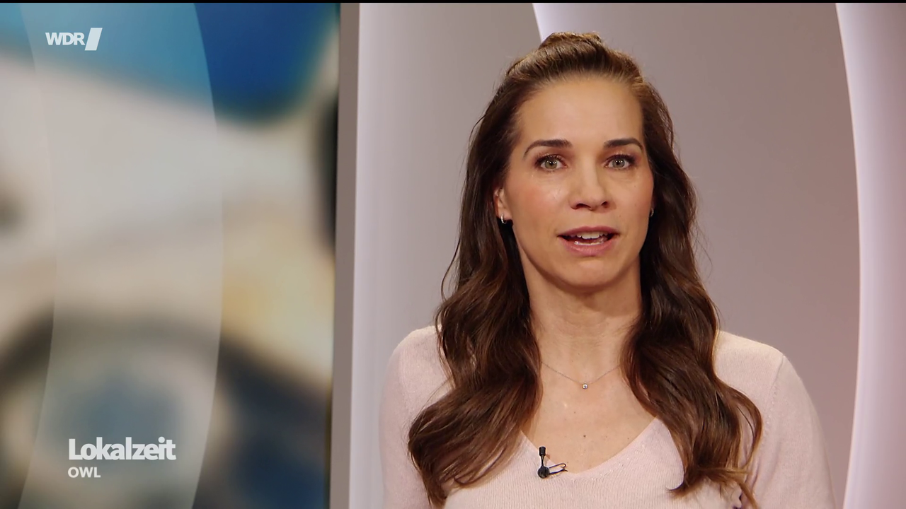 Kristina Sterz WDR Lokalzeit OWL 12 03 2026 112X Caps 64
