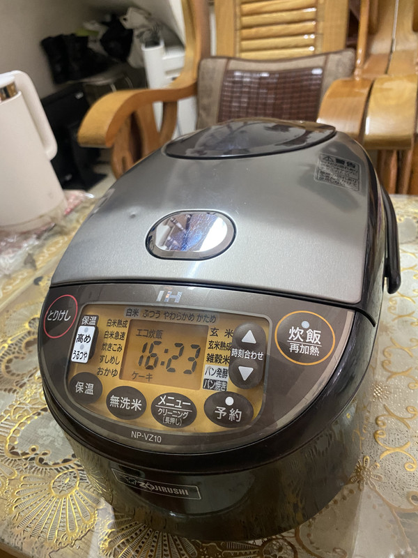 604CB811-2605-4A78-8873-38070ADB1F44