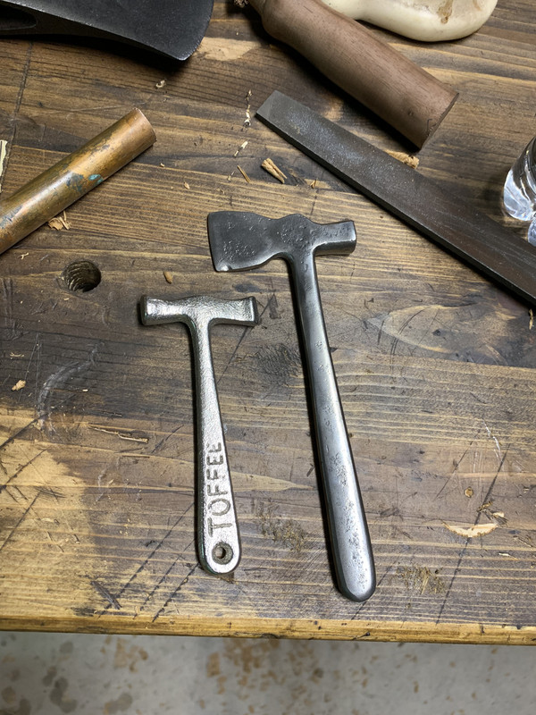 64280449-0FF2-45D2-ADAE-5E63E0A20E89