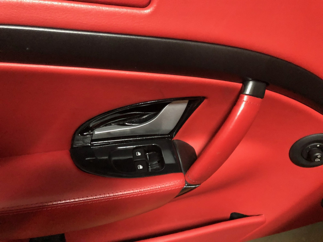 ABBB9A92-E1A3-4801-90F1-FE14751EF108