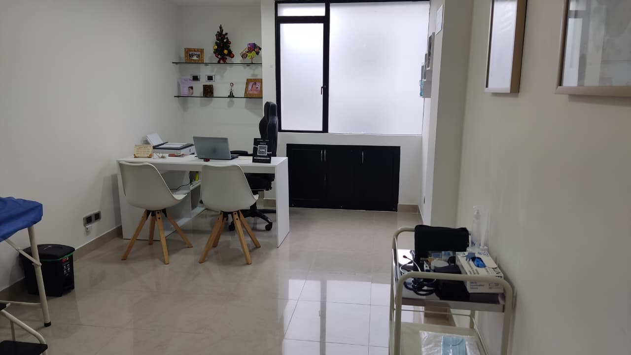 Dr. Martín Burbano - foto principal