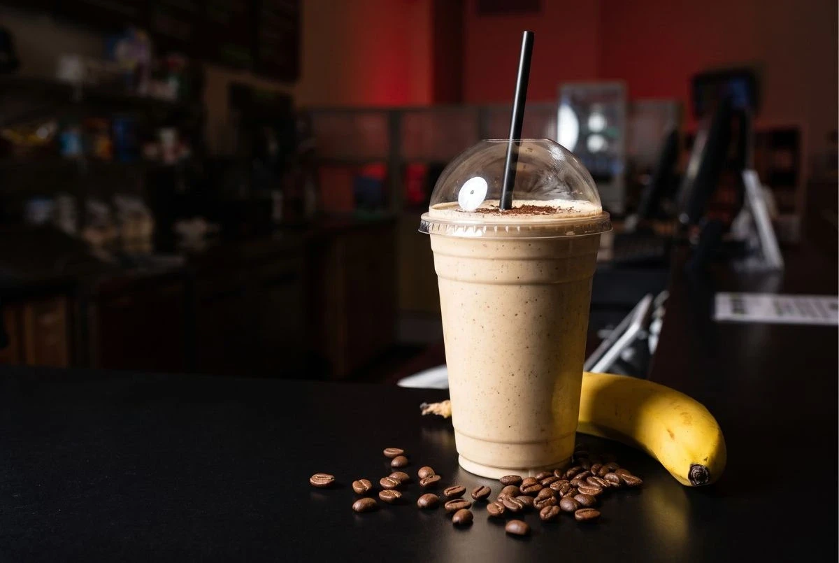 Jumpin Java coffee and banana protein shake at the Sportset Shakes bar