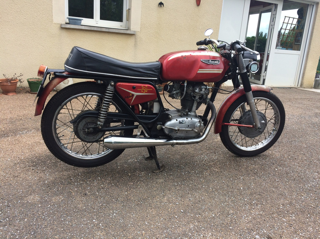 8D80C814-F632-4C61-A3A9-A662C59A4B1D