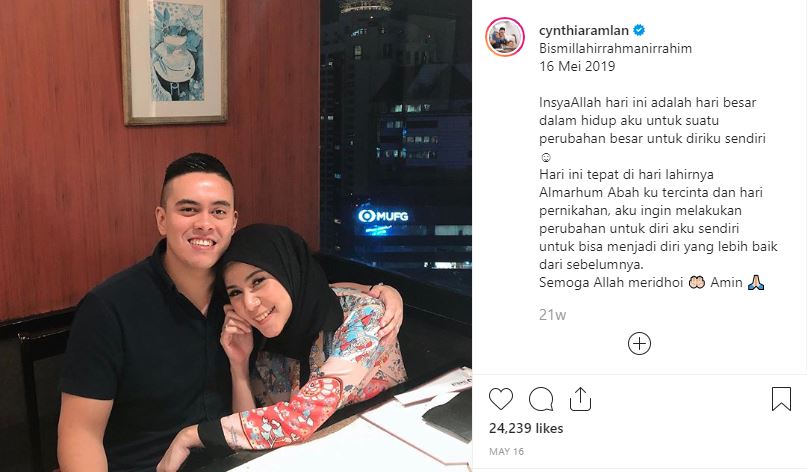 Cynthia Ramlan memutuskan untuk berhijab