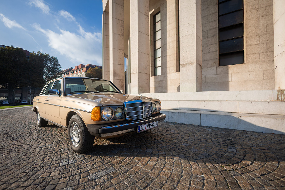 241102-Mercedes_W123_300D_265