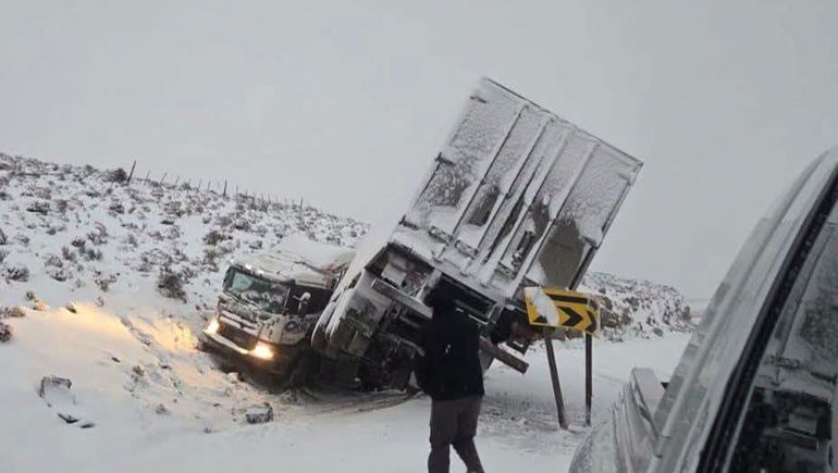 ruta-40-chorriaca-despiste-nieve.jpg