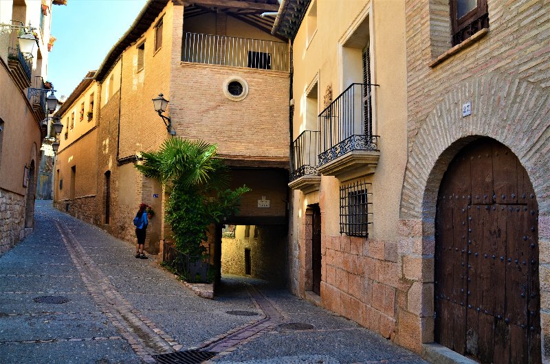 ALQUEZAR-19-4-2017-HUESCA - Los pueblos más bonitos de España-2010/2023 (18)