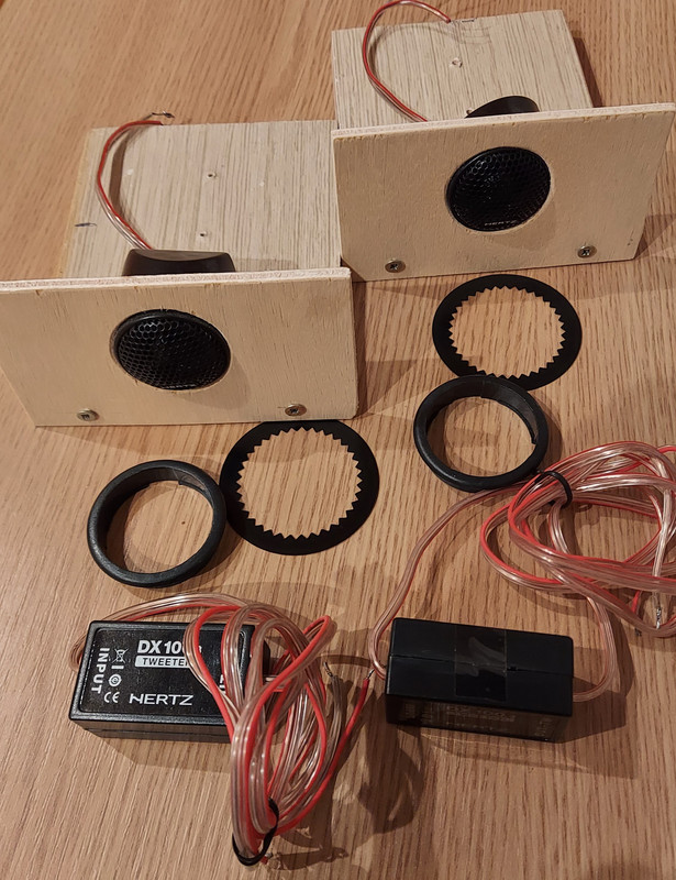 3 tweeter Hertz DT24 3