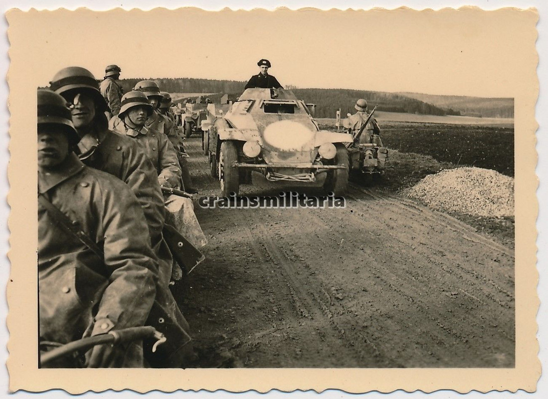 Orig. Foto Vormarsch SdKfz 221 Panzerspähwagen K