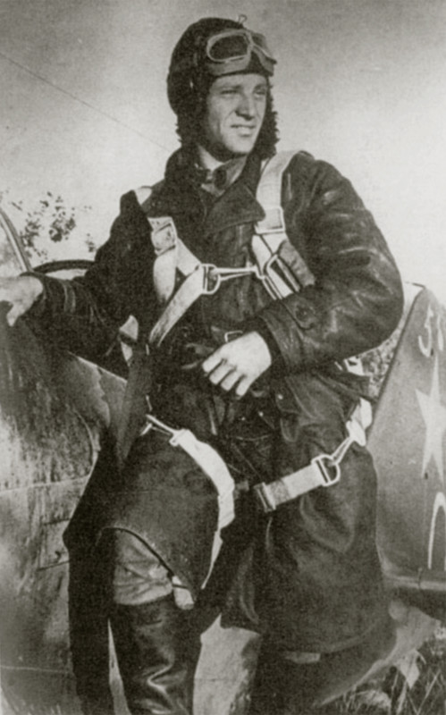 Mikoyan-Gurevich-MiG-3-41IAD-White-0-with-Capt-AA-Lipilin-who-sd-a-Ju-88-27-July-1941-01