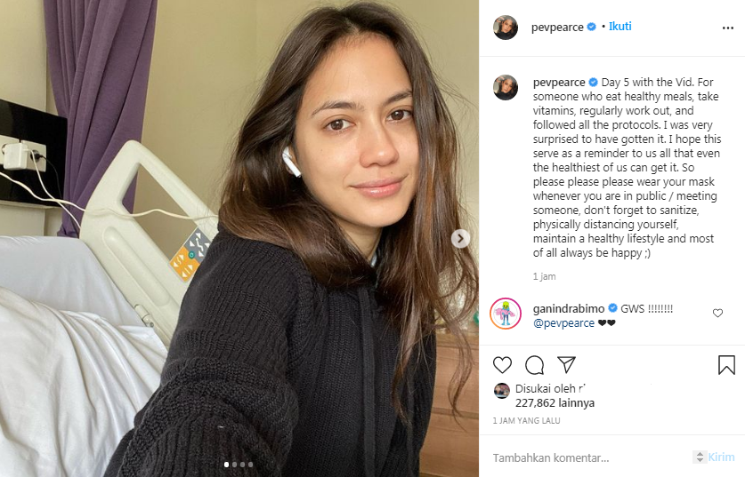 Pevita Pearce positif Covid-19.