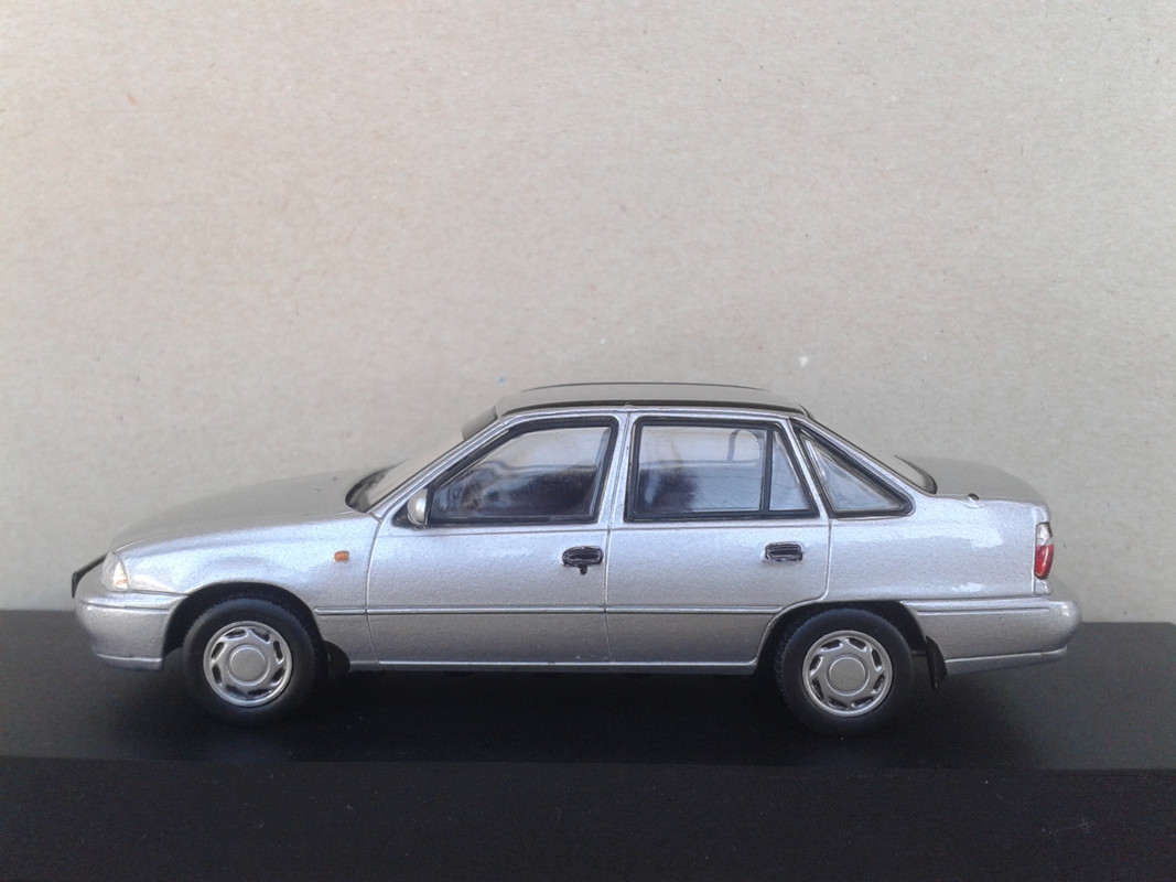 1994 Daewoo Nexia Sedan (Ixo-nº 115 Opel Collection) (10)