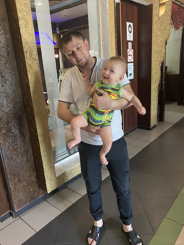 6AD592D4-70DD-40DD-98DD-3C1715A002C0