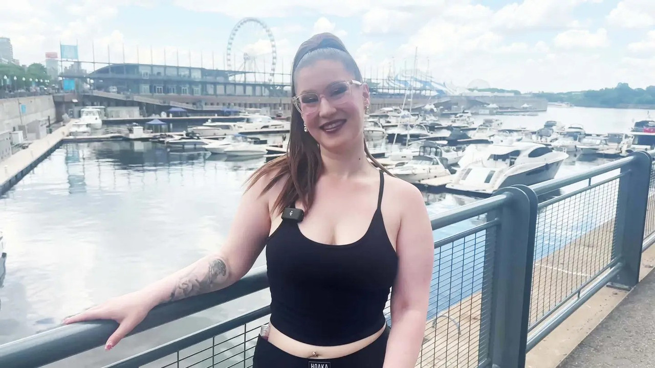 JacquieEtMichelTV 26 07 16 Miss Gamelin 27 years old from Montreal!
