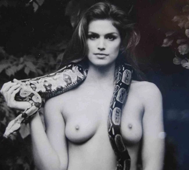 Sexy-Cindy-Crawford-Tits-Photos-Exposed-Celeb-Masta