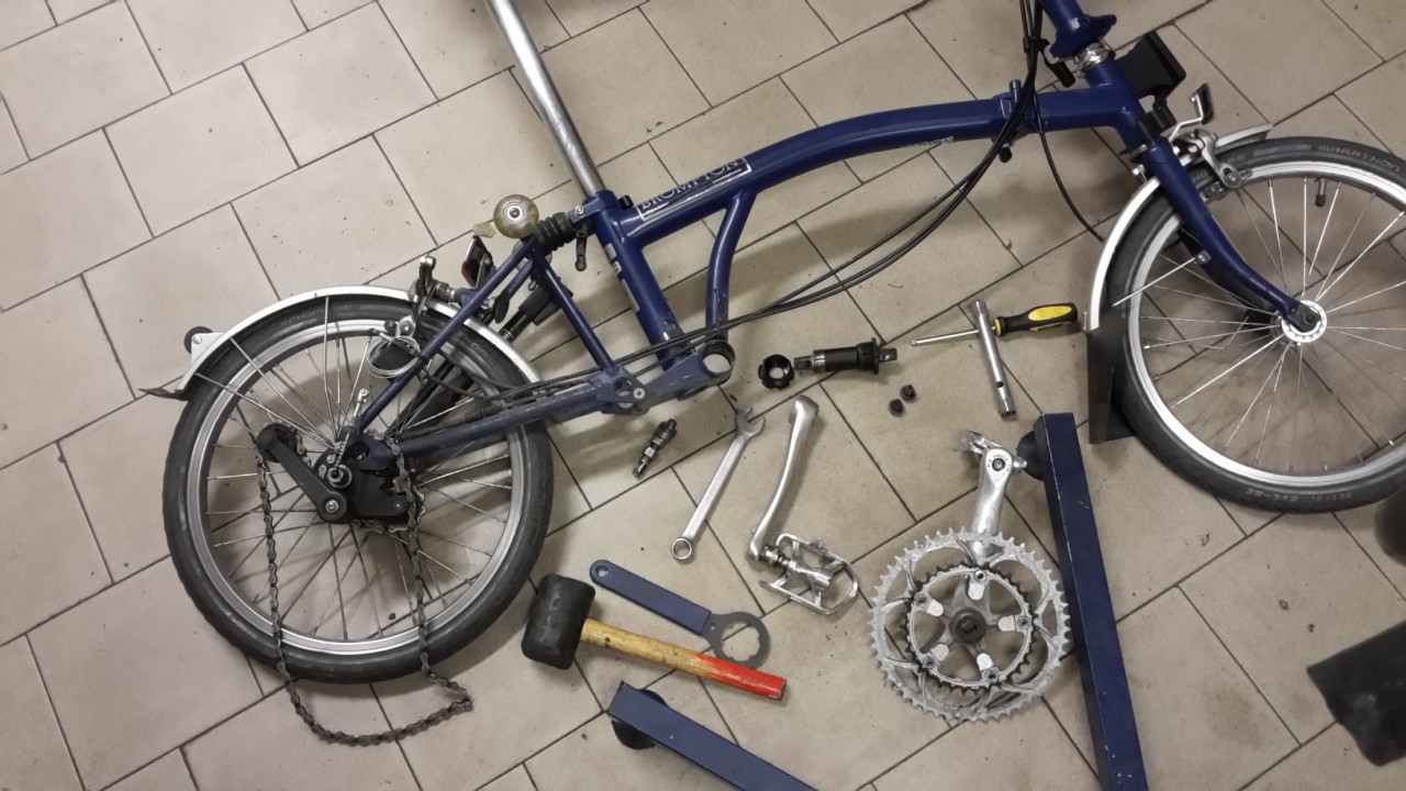 brompton_movimento_3 [Risoluzione del desktop]