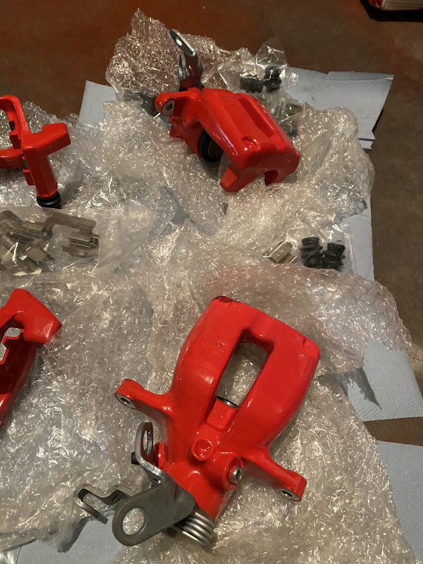 EE021B45-8085-4635-9730-5E35139B2503