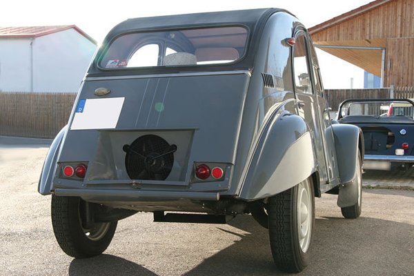citroen-2-cv sahara 10 08 2018
