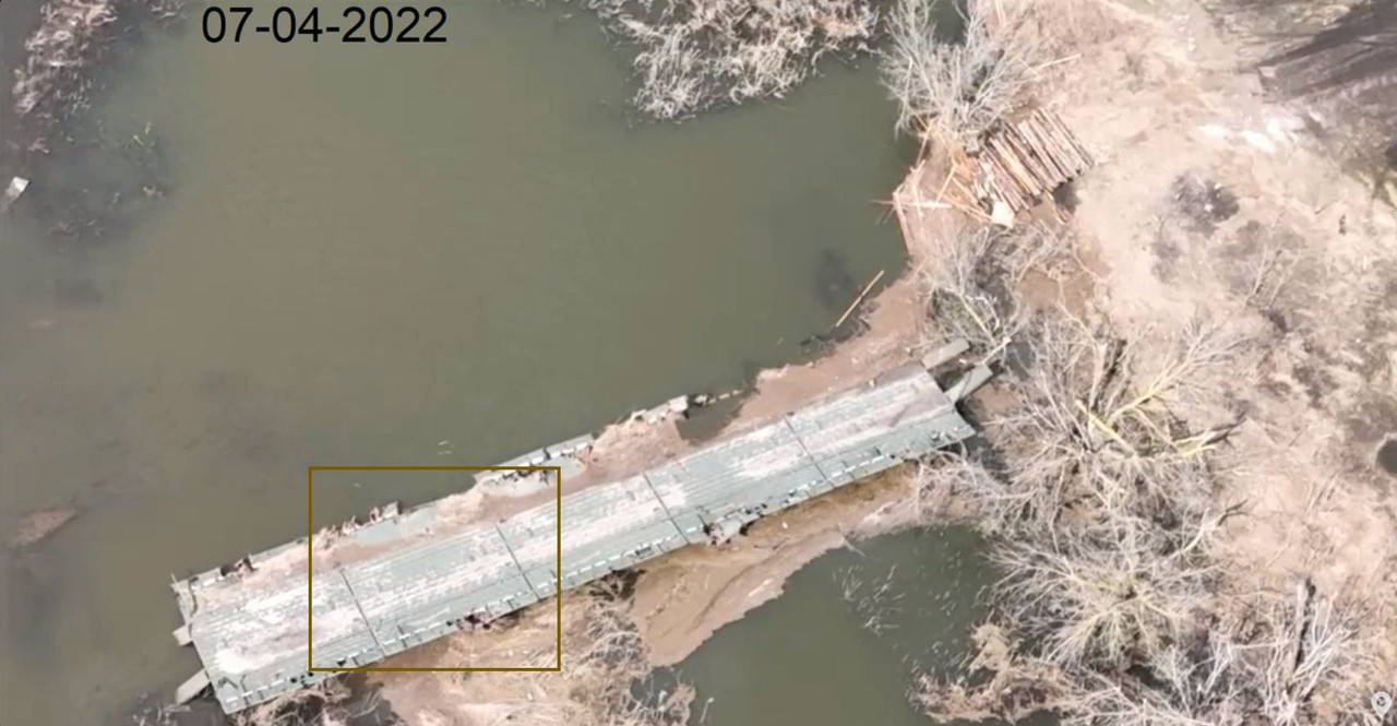 1090 River link pontoon (for PP-91-2005 floating bridge system) destr 07 04 22