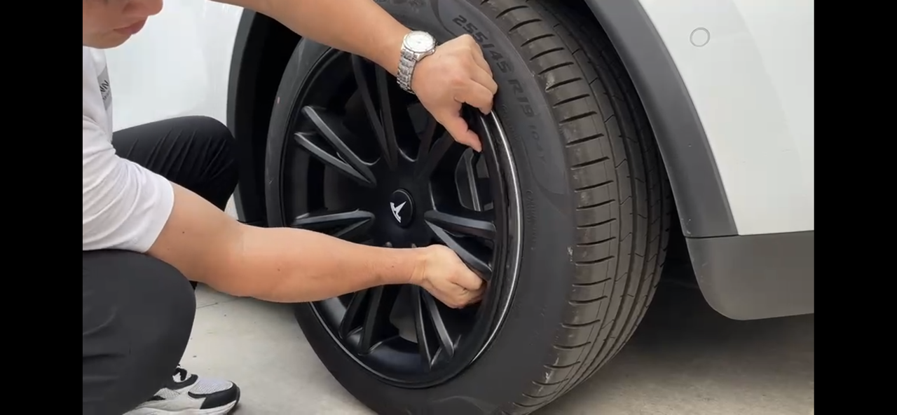 71405B50-0C27-4D7F-8B35-7F84950EEEA2