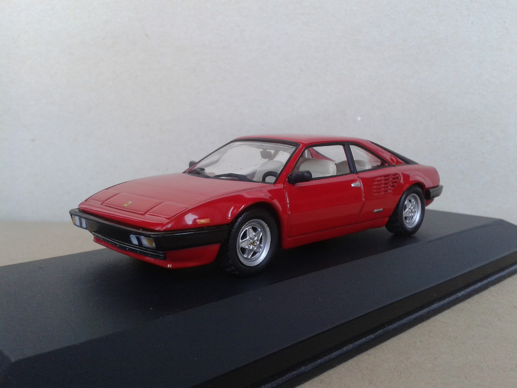 1982 Ferrari Mondial Quattrovalvole (Ixo – nº62 Ferrari GT Collection) (3)