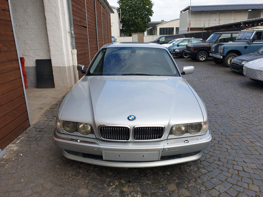 V12 BMW E38 750iL Restoration - Project Dubai: More Mechanical Bits - Part  3 