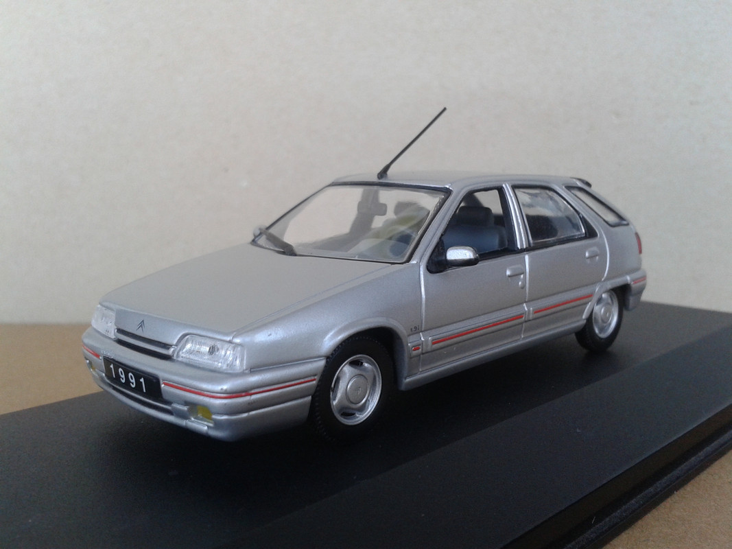 1991 Citroën ZX Volcane 1.9i (Universal Hobbies-nº 35 Passion Citroën) (3)