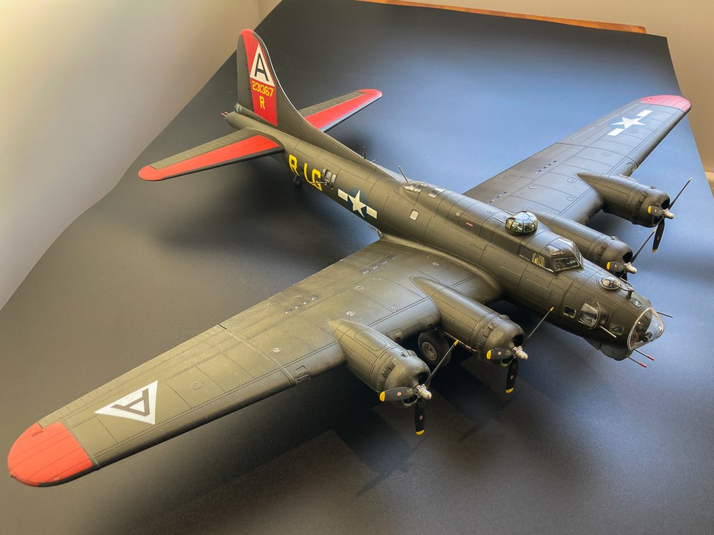 [HK Model] Boeing B-17G Flying Fortress  1/48 IMG-5293