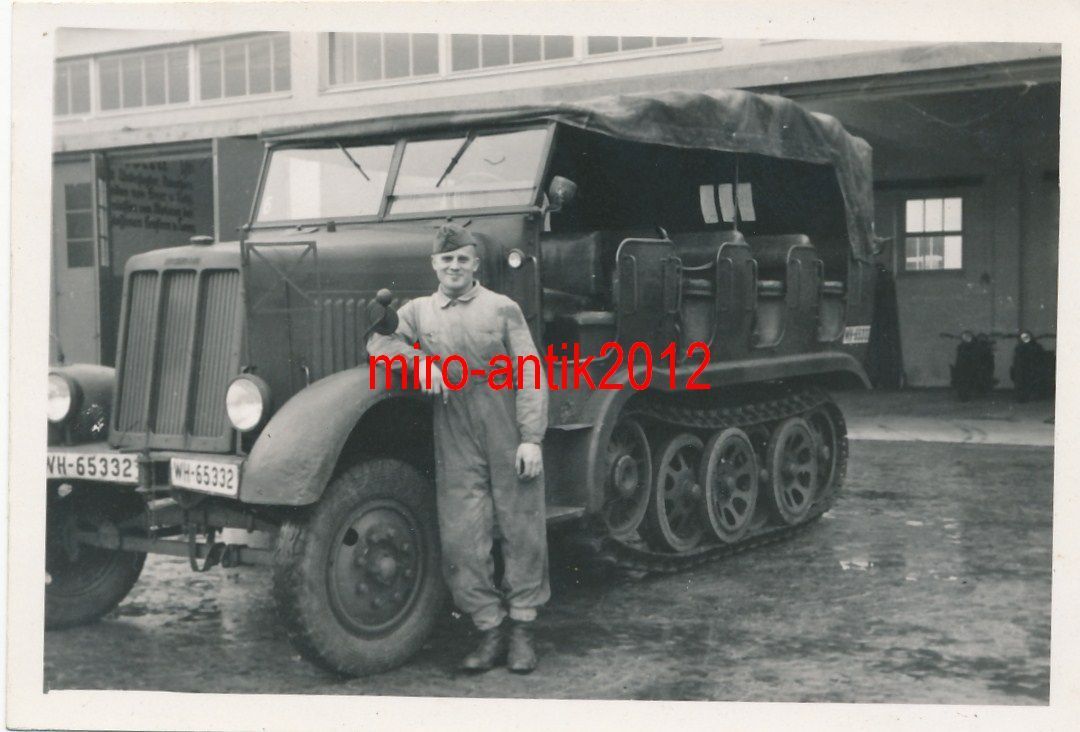 Foto, Pionier aus Köln-Porz, schwere Zugmaschine