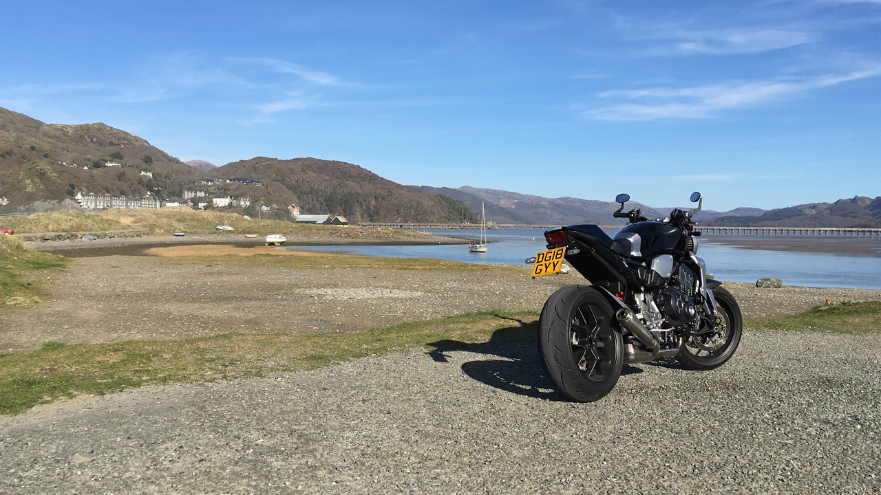 CF9B76DC-B0B8-4DB6-B0EB-9CD8EE733EE7