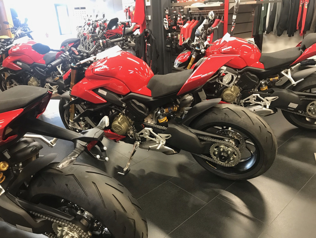 C147777E-3D93-4568-A2FF-C14E54DF8A45